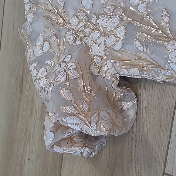 GB Girls Gold and Cream Floral Dress Size 12 - Picture 3 of 8